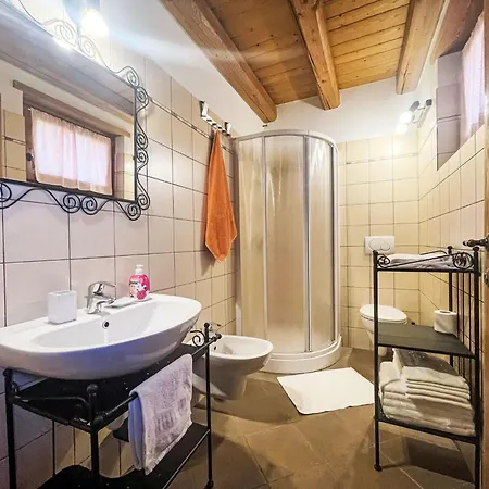 Nyaraló Le Baite Di Bodone-1 By Interhome
